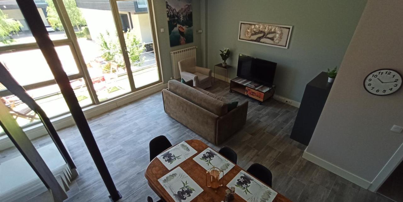 loft elegante Leilighet Camarma de Esteruelas Eksteriør bilde
